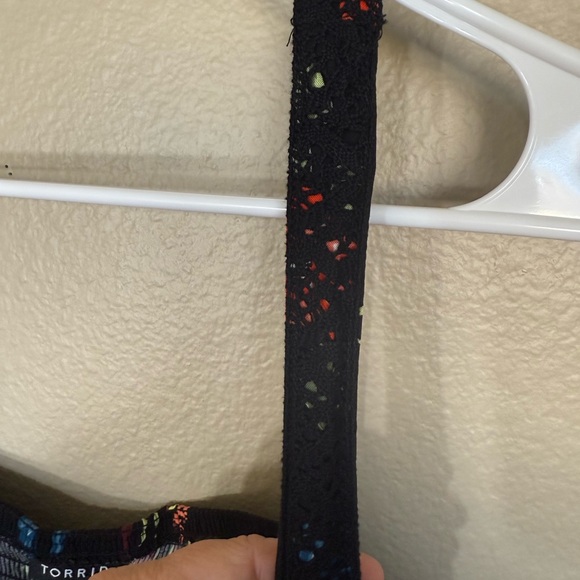 Torrid Black Floral top - Picture 4 of 9